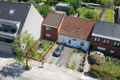 Te renoveren gesloten bebouwing, verkocht in Lievegem