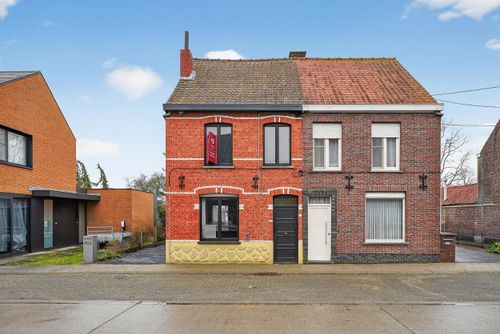 Te renoveren woning, verkocht in Lievegem