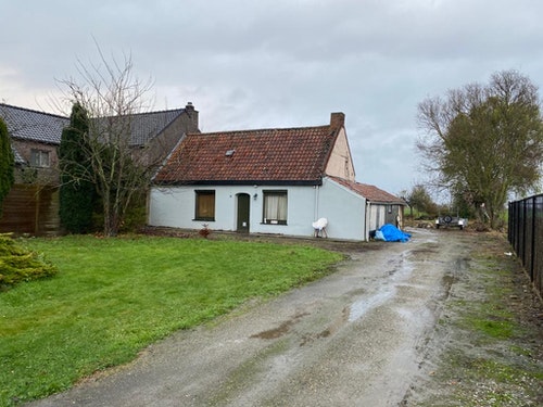 Bouwgrond voor halfopen bebouwing, verkocht in Lievegem