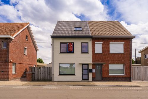 Recent gerenoveerde woning, verkocht in Lievegem